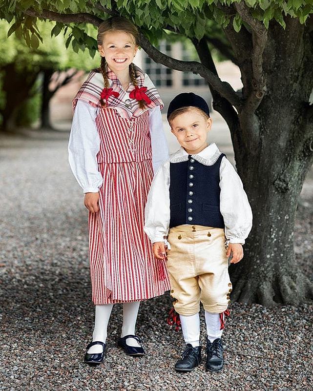 瑞典9岁王储公主颜值爆表披头散发仍美如瓷娃娃，未来女王范十足 - 4