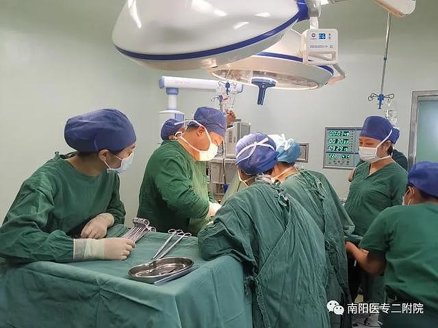 南阳医专二附院妇科 成功救治一名花季恶性肿瘤患者 - 1