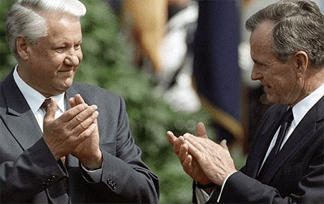 2007年叶利钦葬礼，老布什与克林顿为何同时参加？不仅仅是哀悼 - 5