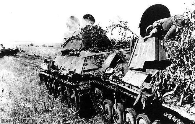 图说：苏联T-70轻型坦克 配备两台汽车发动机 意外成为制胜法宝 - 9