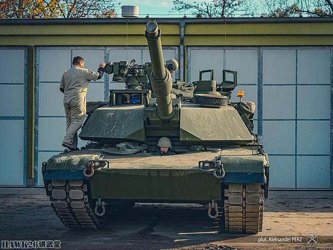 波兰陆军M1A2主战坦克训练课 面对诸多难题 美国工程师保驾护航 - 4