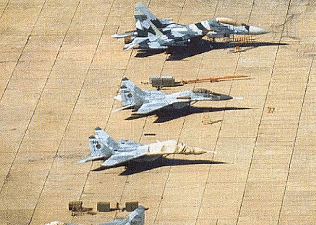 为什么现代化战机明明用不上却要装备机炮？1990年9月29日F22首飞 - 12