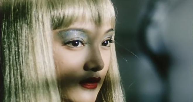 冲破黑暗的殊色孤影：中国黑色电影里的女人们 - 32