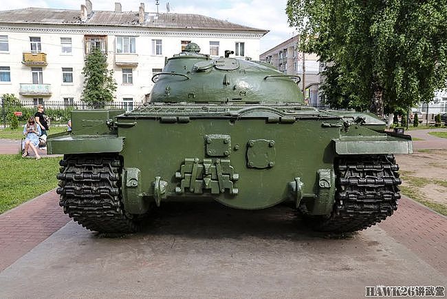 下诺夫哥罗德路边花园中的T-62 保存状态良好 成为孩子们的大玩具 - 4