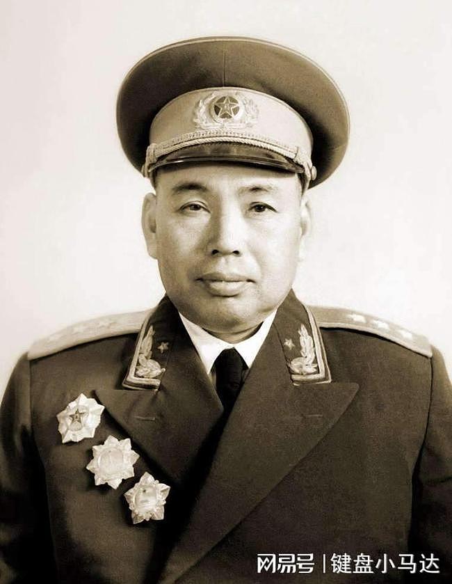 他是济南战役的前线总指挥，红军时期就是军长，为何错失大将？ - 6