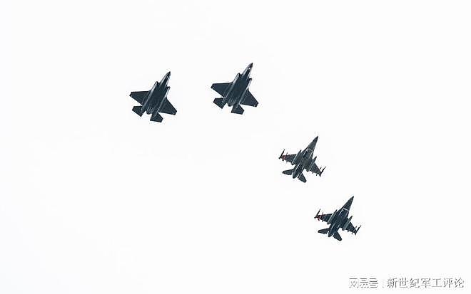 F-35最大规模接收仪式：丹麦空军与洛马公司合办，一万人参与 - 12