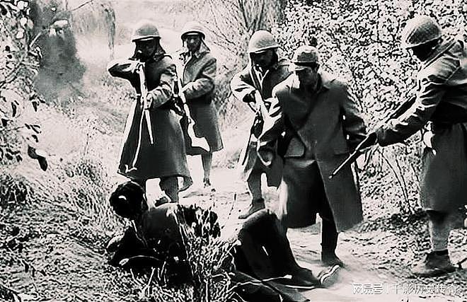 1937年，日军进村找“花姑娘”，一个日本兵冒死救下6个女人 - 9
