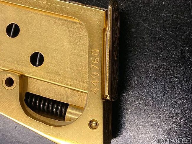 美国古董枪店出售黄金雕刻版沃尔特PP手枪 希特勒生日礼物复刻品 - 11