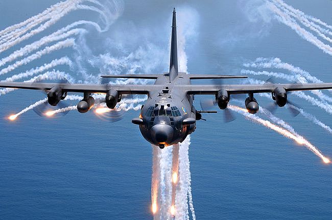 可将地面目标直接蒸发掉的榴弹炮飞机：AC-130U空中炮艇 - 4