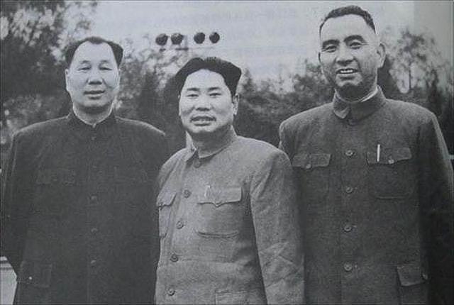他是“三杨”中的大哥，接替邓小平担任总参谋长，79岁再续弦 - 1