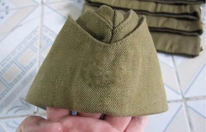 盘点二战期间，各国官兵配备的作战帽 - 8