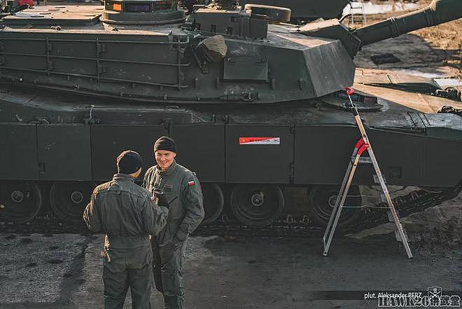 波兰陆军M1A2主战坦克训练课 面对诸多难题 美国工程师保驾护航 - 10