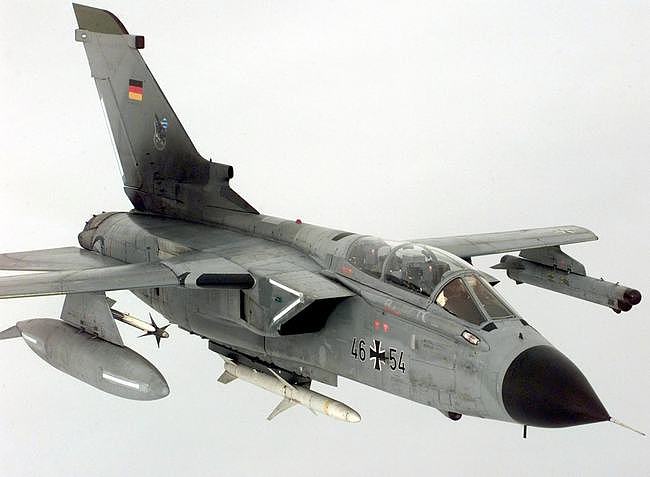 “穷疯了吗”！波音向德国推销升级版FA-18战斗机，能否收获订单 - 4