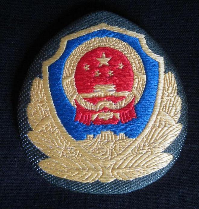 中国武装警察部队的帽徽变迁史 - 9