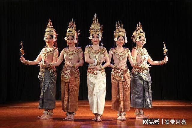 泰国和柬埔寨的妃子都可以改嫁，西拉米王妃被送入寺庙是很少见的 - 1