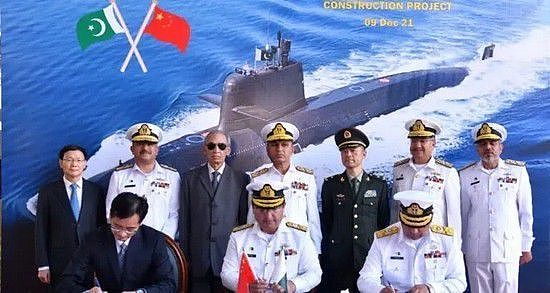 巴铁50亿中国潜艇大单让印媒破防，怒斥印军潜艇部队毫无战斗力！ - 1
