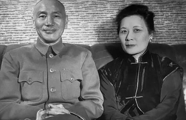 姚冶诚：与蒋介石在青楼一见钟情，被抛弃后，蒋纬国为其养老送终 - 11