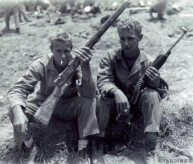 二战美军如何改造自己的M1卡宾枪 装刺刀 截枪管 需求是发明之母 - 13