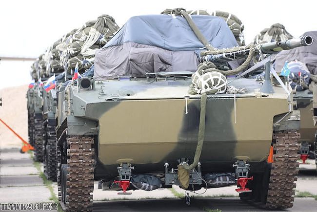 俄罗斯空降兵亮相“西方2021”演习 首次全员装备BMD-4M伞兵战车 - 2