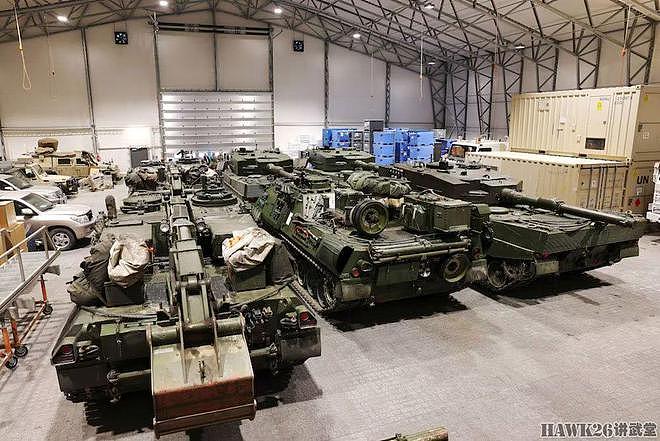 挪威援助乌克兰的8辆豹2A4坦克已经运抵波兰 另有大批弹药装备 - 1