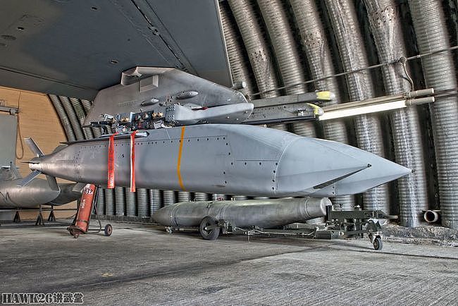 希腊空军F-16战机通过复合挂架配备隐形制导炸弹 目标锁定土耳其 - 5