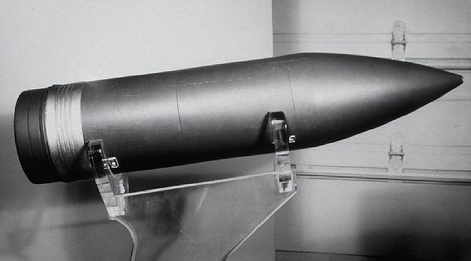 “冷战怪物”！美国M110型203毫米榴弹炮，可发射核弹的大杀器 - 6