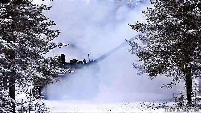 芬兰K9自行榴弹炮雪地射击训练 内部照片曝光 俄罗斯坦克帽亮相 - 3