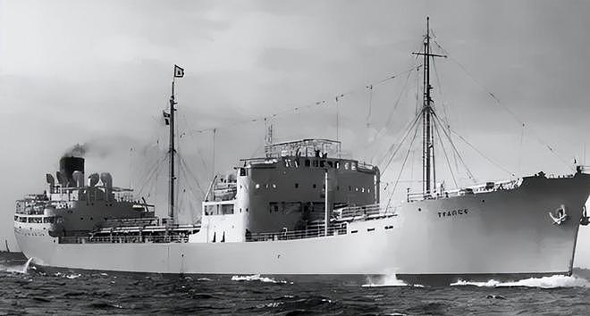 1954年台湾海军劫持苏联油轮，苏军前来站台，美苏差点在台海开战 - 1