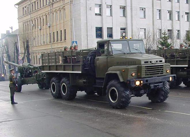盘点前苏联的14大军用重型卡车，其中明斯克系列堪称“巨无霸” - 12