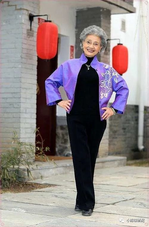 70岁出道，91岁直播带货，这位中国奶奶活成了我们羡慕的老年样子 - 34