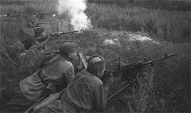 抗美援朝时，朝鲜人民军有6个师来自四野，为何战斗力还是不行？ - 6