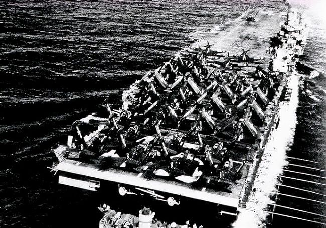 在瓜岛打败日军的美军海军陆战队，为何在长津湖败给了志愿军 - 2