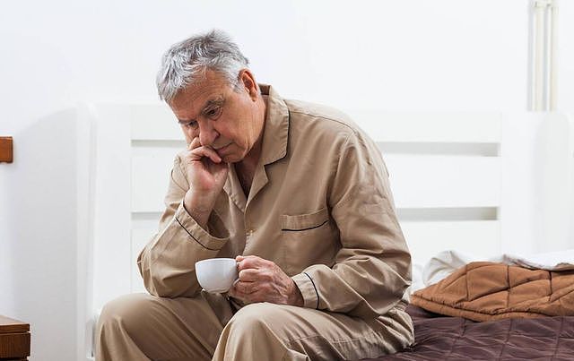 老年人常用的安眠药—右佐匹克隆，服用时要注意什么？ - 5