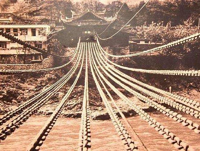 泸定桥1万个铁环在300年前是如何造的？1935年5月24日强渡大渡河 - 1