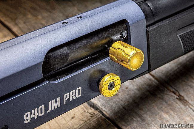评测：莫斯伯格940JM Pro半自动霰弹枪 一代枪神亲自参与设计工作 - 12