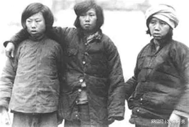 解放军西北剿匪，歼灭残部时救出21名妇女：我们是西路军女兵 - 6