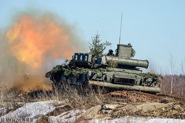 俄罗斯西部军区坦克部队完成校射工作 主炮发出怒吼 进入备战状态 - 8