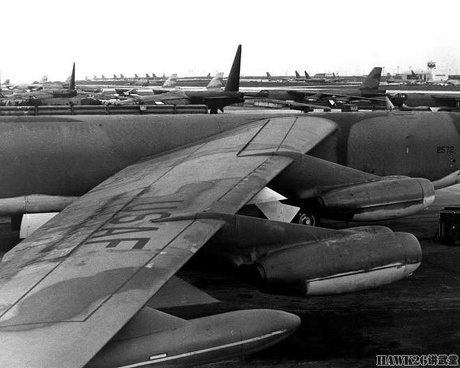 图说：B-52“同温层堡垒”美军战略空军绝对主力 号称飞行100年 - 11
