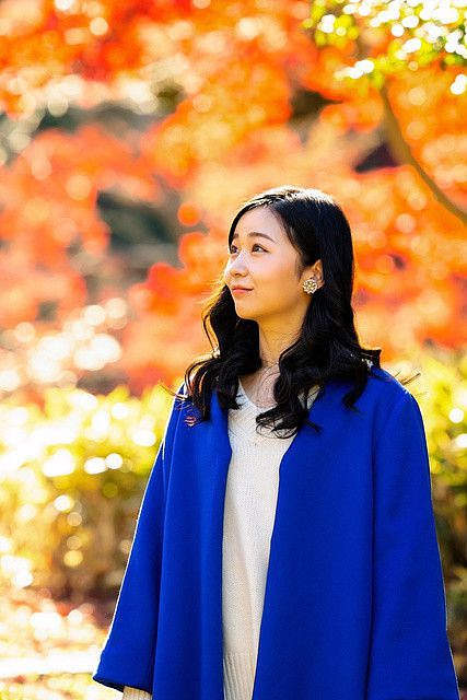 日本佳子公主29岁生日新照好美！穿蓝大衣亮相，首次没有姐姐陪伴 - 1