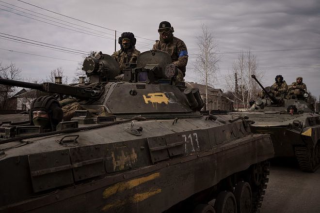 俄罗斯猛攻乌克兰东部 顿巴斯之战愈演愈烈 乌克兰拒绝让步 - 3