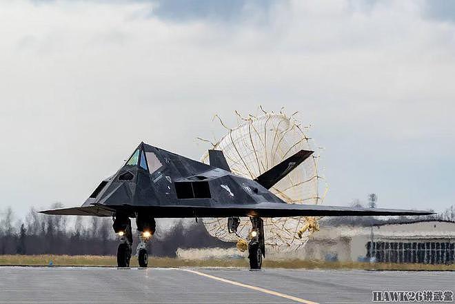 F-117隐形战斗机现身阿拉斯加 退役15年之后 作为假想敌参与演习 - 9