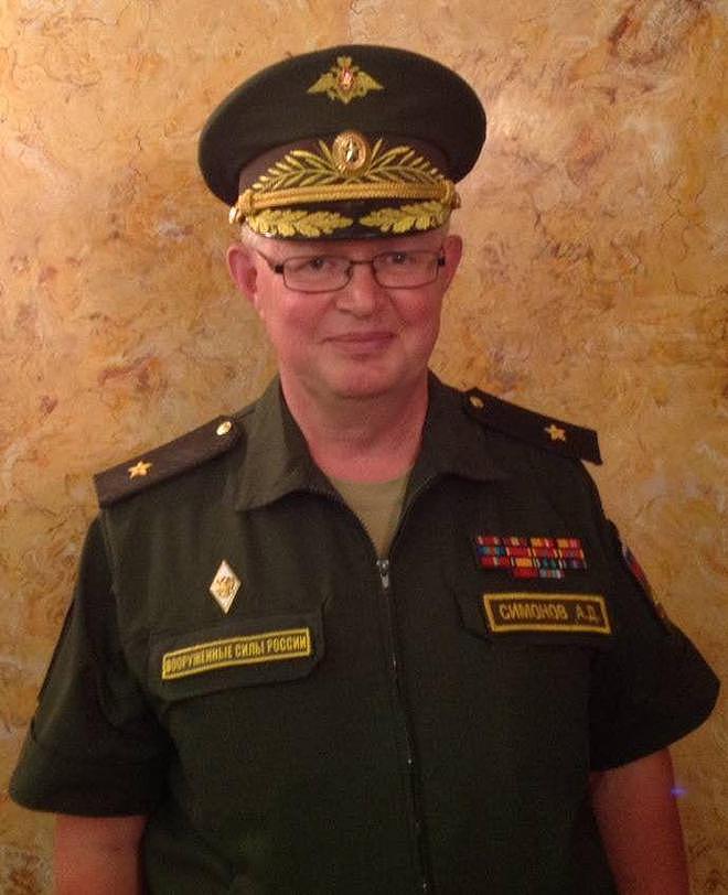 再传折将 俄军参谋长少将遭炮击身亡 乌军无人机炸毁俄兵战斗车 - 1