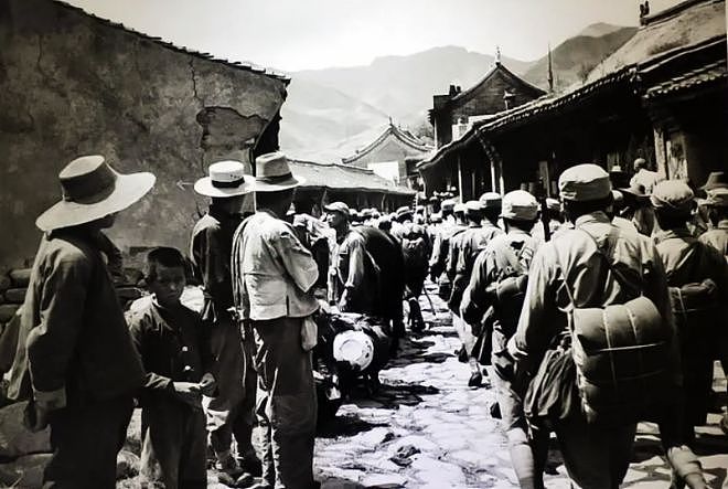 日军的暴行：八路军开会被出卖，50多人牺牲，叛徒的下场令人解气 - 6