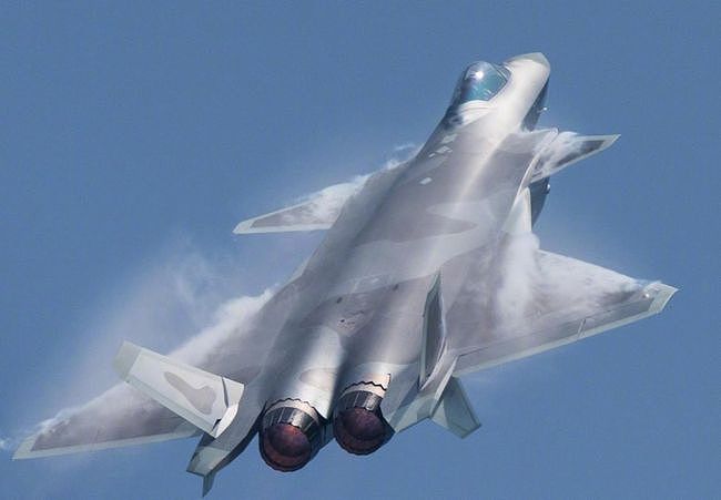 到手还没捂热！台湾一架F-16V战机坠毁，坠机原因耐人寻味 - 1
