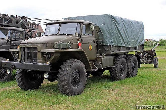 图说：乌拉尔-375越野卡车 冷战时期苏军象征 百公里喝100升汽油 - 1