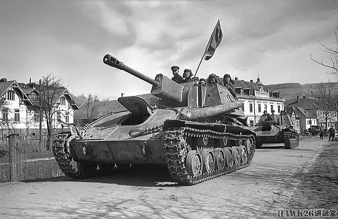 “斯拉夫超人”驾驶SU-76冲击德军防线 苏军新兵创造的惊人战绩 - 9