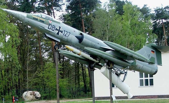 “穷疯了吗”！波音向德国推销升级版FA-18战斗机，能否收获订单 - 2