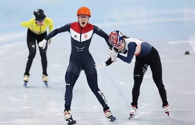 北京奥运最恶劣一幕！韩国巨星故意拉拽对面，韩媒倒打一耙还诬陷 - 1