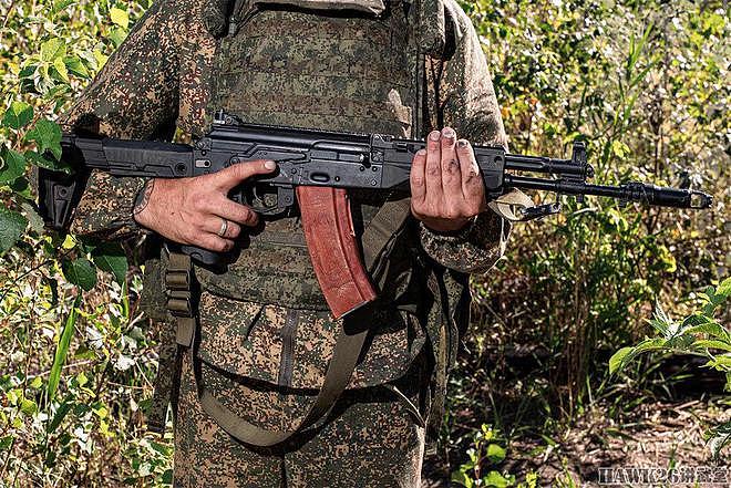 解读：卡拉什尼科夫公司摄影展 俄军前线士兵如何改装自己的武器 - 3