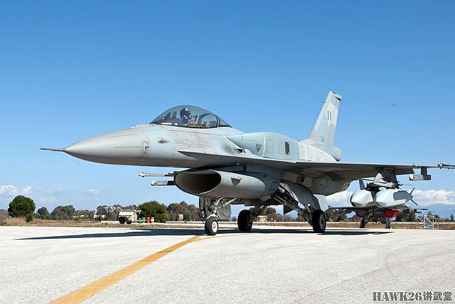 希腊空军F-16战机通过复合挂架配备隐形制导炸弹 目标锁定土耳其 - 2